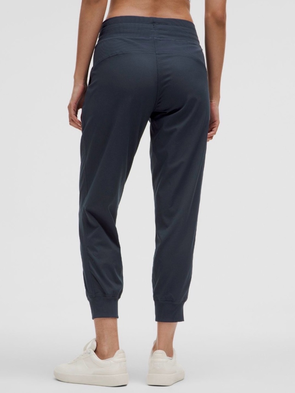 NWT!! Lululemon Dance Studio Mid-Rise Jogger Full Length Black Sz 8 - Picture 2 of 8